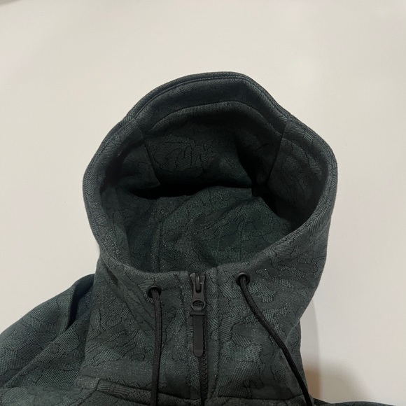 Nike, Men’s Tech Hoodie, Grey - Picture 8 of 13